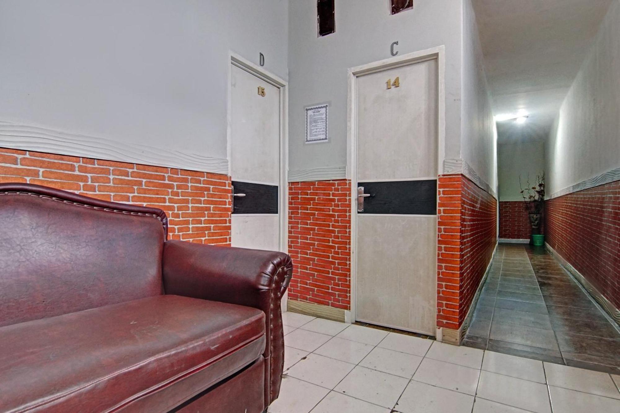 Super Oyo 90358 Poris Residence Syariah Тангеранг Екстериор снимка